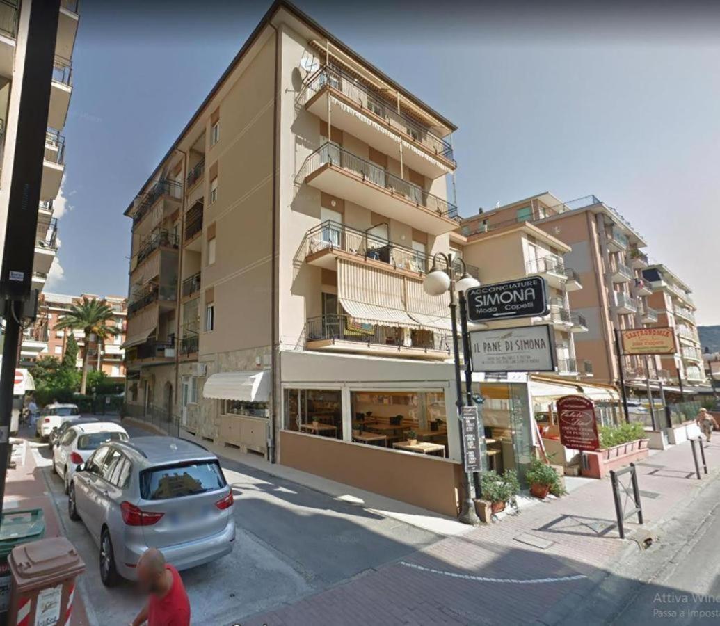 Babyaccommodation Family Experience III Pietra Ligure Luaran gambar